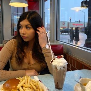 Meet your Posher, Mary